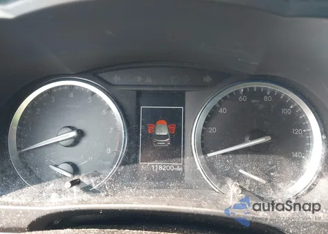 2018 Toyota Highlander Xle z USA, uszkodzony, nr VIN 5TDJZRFH5JS554046